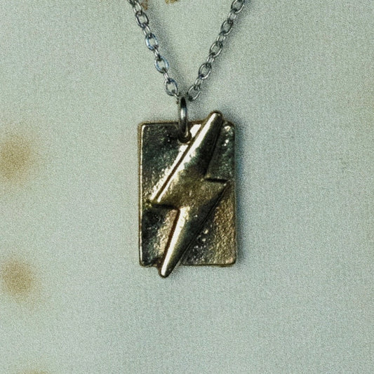 THE BOWIE PENDANT