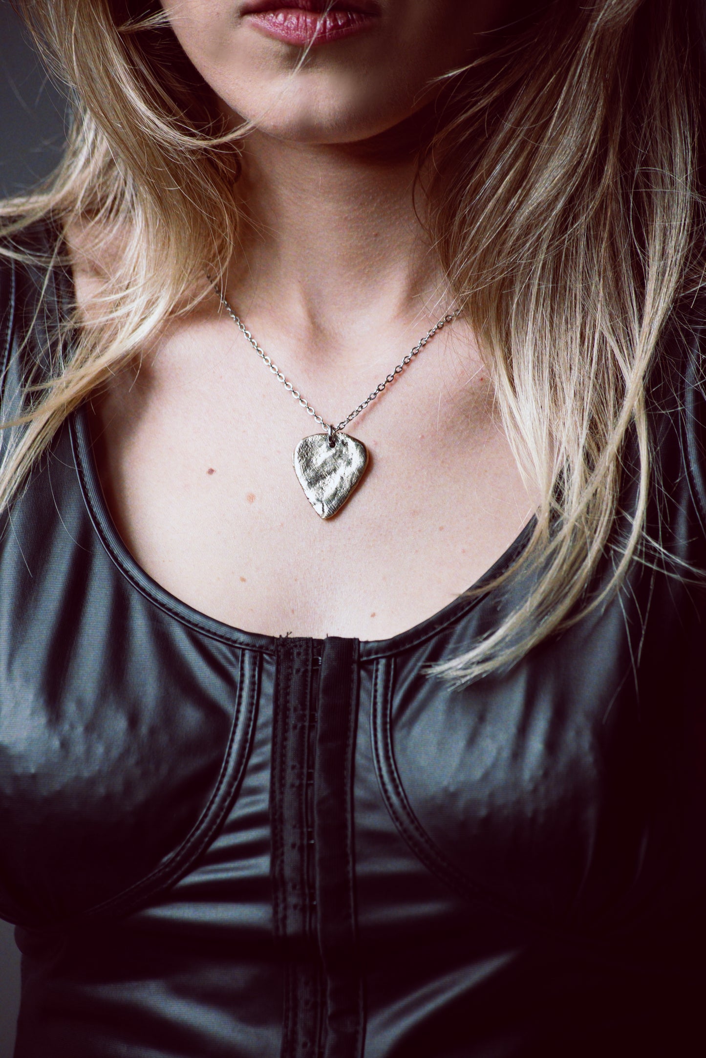 THE TEXTURED PICK PENDANT