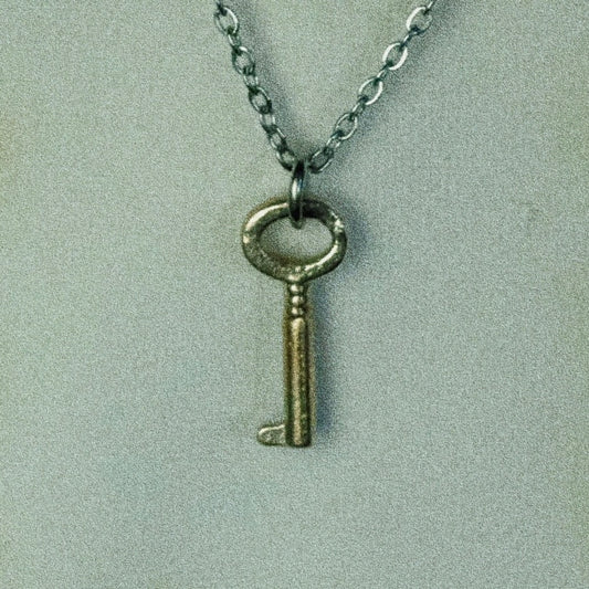 THE KEY PENDANT